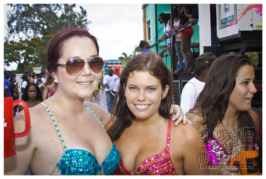 kadooment_day_2012_pt1-069