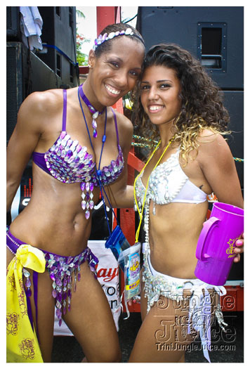 kadooment_day_2012_pt2-066