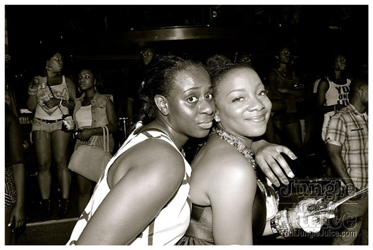 red_eye_2012-052