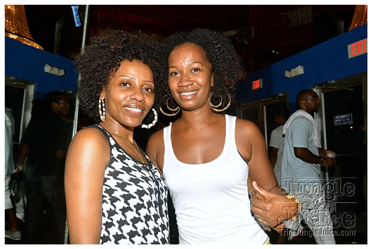 red_eye_2012-057