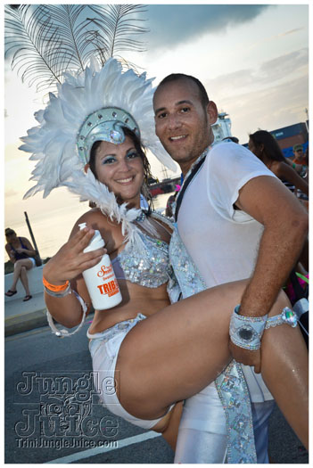 cayman_carnival_2012_part3-207