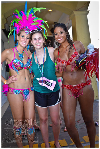 cayman_carnival_2012_part3-217