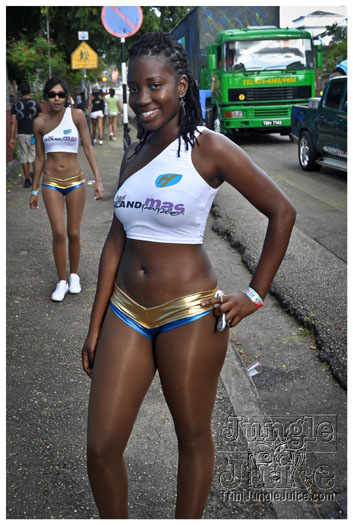island_people_mas_monday_2012-178