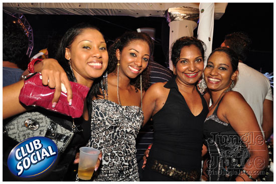 ladies_1st_2012-287