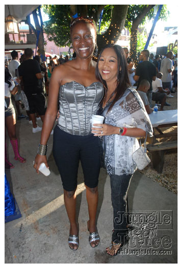 shades_2012-058