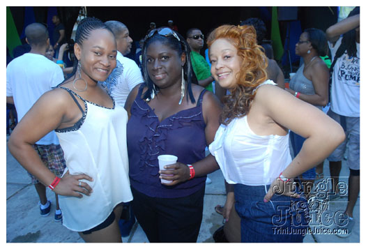 shades_2012-069
