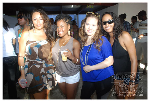 shades_2012-073