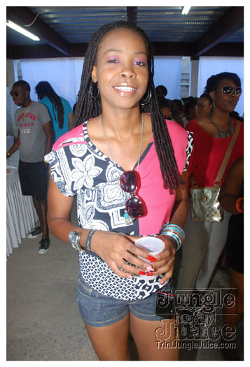 shades_2012-087
