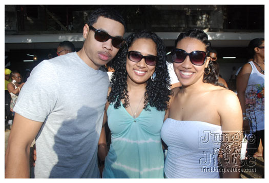 shades_2012-094