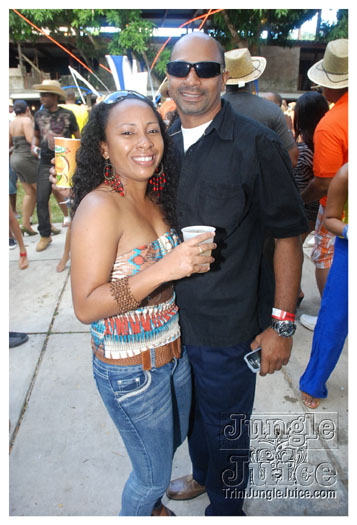 shades_2012-139