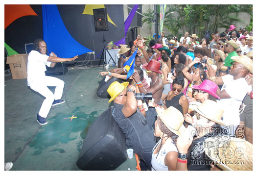 shades_2012-151