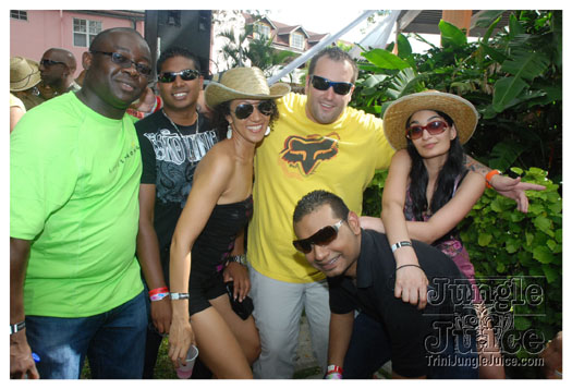 shades_2012-162