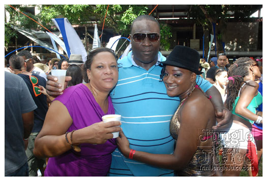shades_2012-170