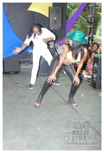 shades_2012-183