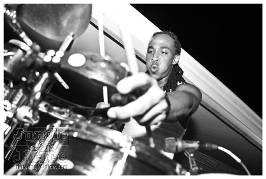 sos_2012-128