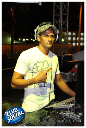 tribe_ice_2012_jan7-236