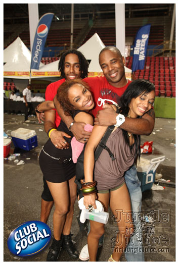 tribe_ice_2012_jan7-240