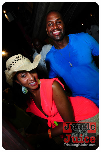 booze_premium_2013_pt1-261