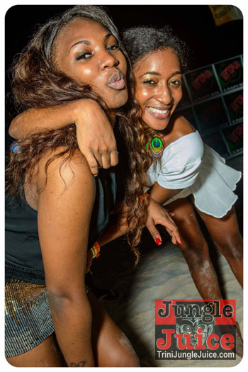 booze_premium_2013_pt2-136