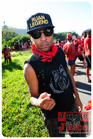 am_bush_2013-212