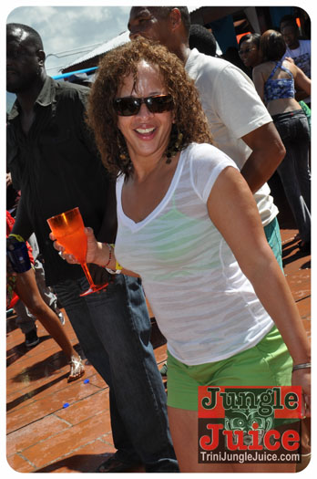am_premium_2013-062