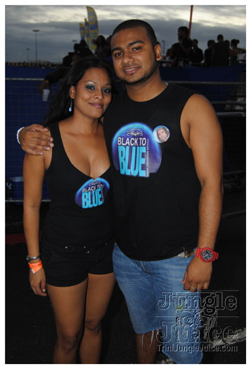 black_to_blue_2013-181