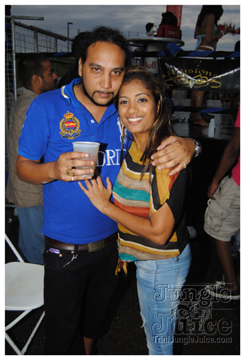 black_to_blue_2013-185