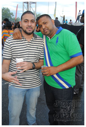 black_to_blue_2013-195