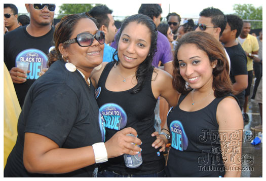 black_to_blue_2013-206