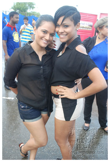 black_to_blue_2013-223