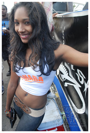 black_to_blue_2013-227