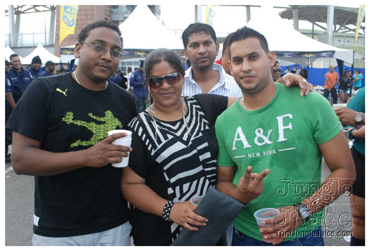black_to_blue_2013-236