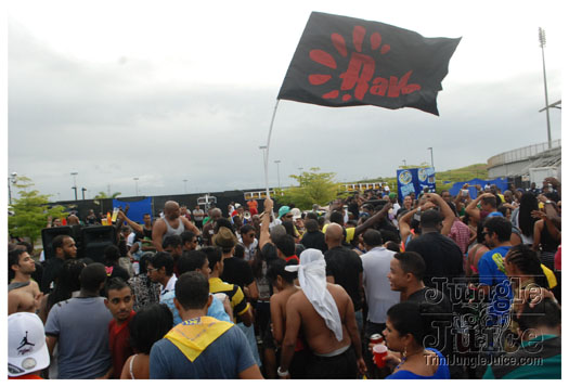 black_to_blue_2013-239
