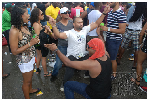black_to_blue_2013-240
