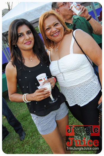 2_friends_2014-099