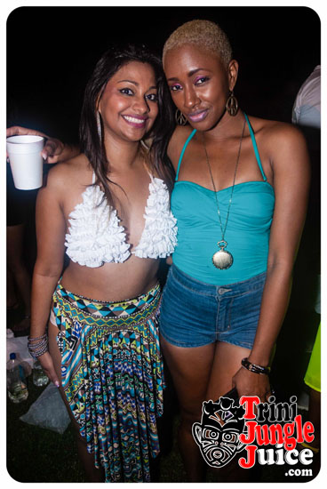 abc_alcohol_beachwear_coolers_jun28-029
