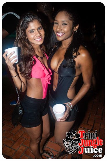 abc_alcohol_beachwear_coolers_jun28-053