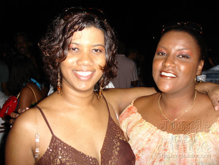 beach_house_carnival_2006-228