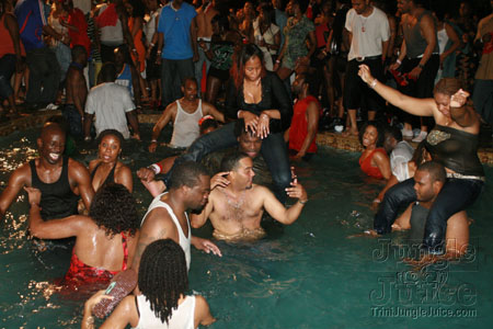 taboo_2006_pt2-196