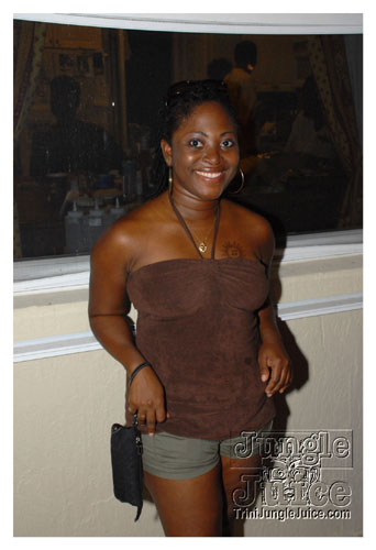 dv8_2007-023