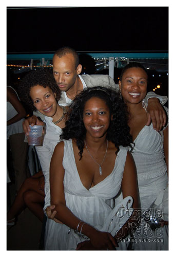 xclusv_creamsicle_2007-141