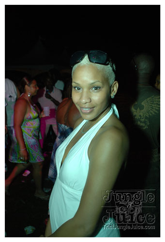 beach_house_carnival_2008_pt2-244