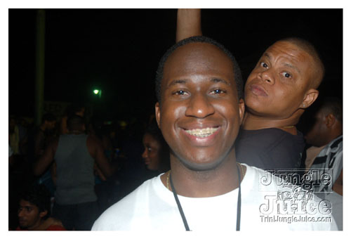 blue_range_cooler_fete_2009-026