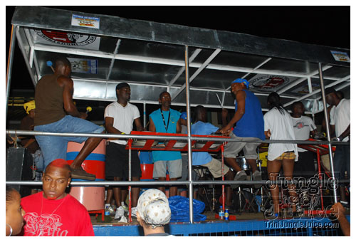 chocolate_city_jouvert_2009-002