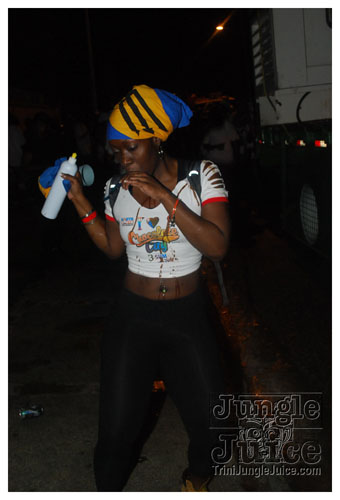 chocolate_city_jouvert_2009-035