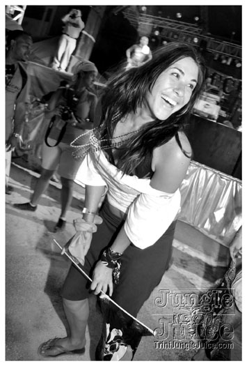 bachanal_jouvert_2010_pt1-254