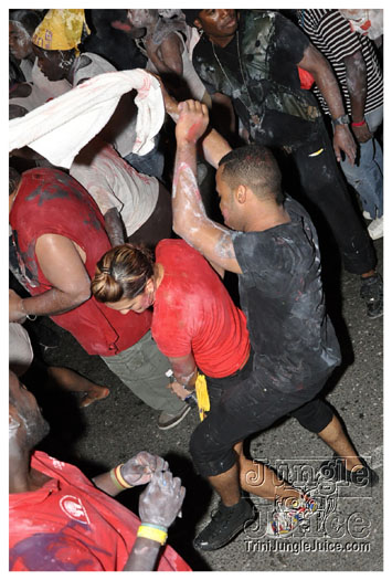 bachanal_jouvert_2010_pt2-257