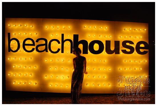 beach_house_carnival_2010_pt2-120