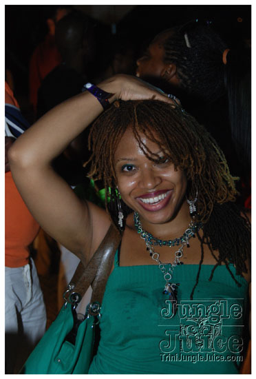 beach_house_carnival_2010_pt2-179