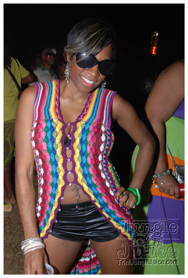 beach_house_carnival_2010_pt2-188